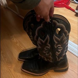 Size 12D twisted x boots great condition. Only worn twice.